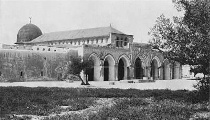 صور قديمة للمسجد الاقصى ويظهر مبنى النجارة