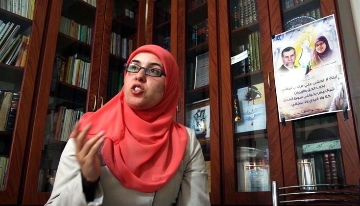 الأسيرة الطويل.. تواصل السلطة حرمانها الراتب في رمضان