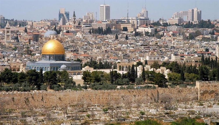 محكمة الاحتلال تصادق على إقامة "قطار جوي" فوق القدس القدس المحتلة