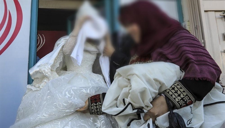 "أم وليد".. قرّرت زفّ نجلها "على السكت" إكرامًا للشهداء. فزُفّت