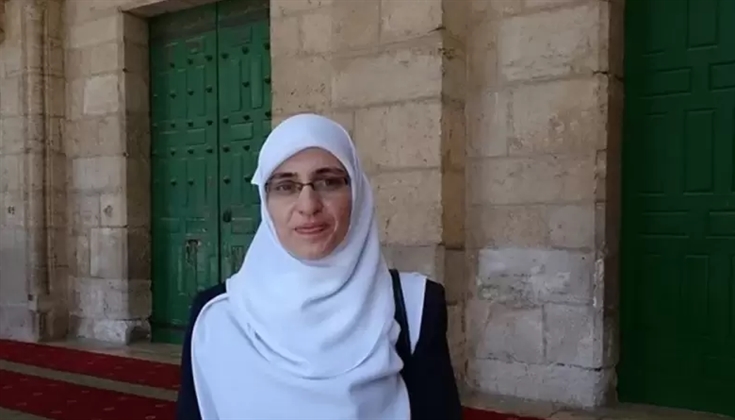 الاحتلال يعتقل المرابطة المقدسية هنادي الحلواني