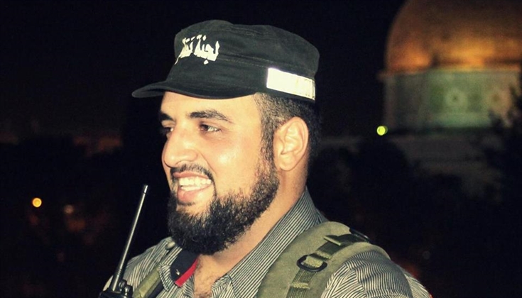 قوات الاحتلال تعتقل المرابط رضوان عمرو بعد مداهمة منزل وتفتيشه