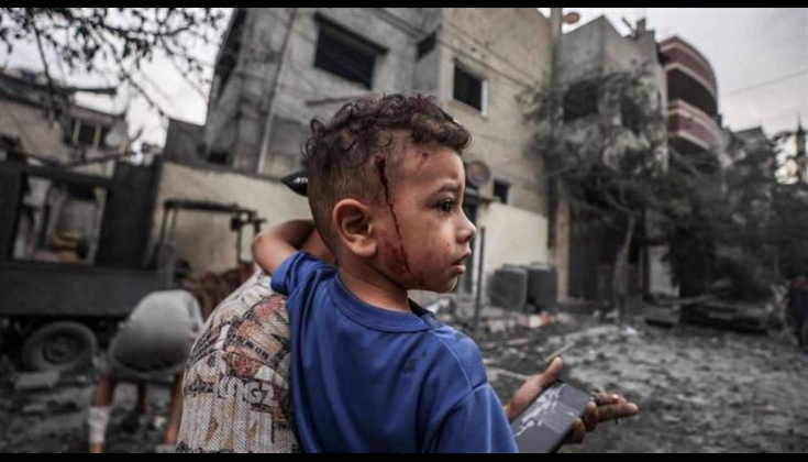 حصيلة شهداء العدوان ترتفع إلى 436 والغارات العنيفة على غزة مستمرة