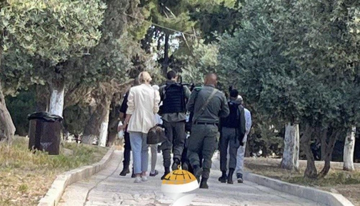 مستوطنون يقتحمون باحات الأقصى