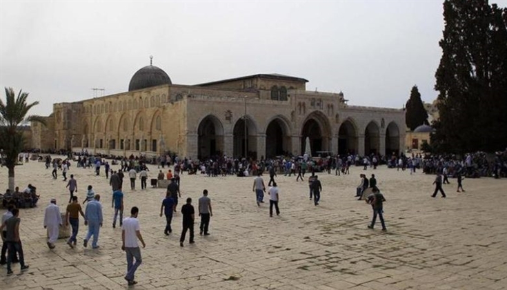 قوات الاحتلال تستولي على مكبرات الصوت في المصلى القبلي بالاقصى