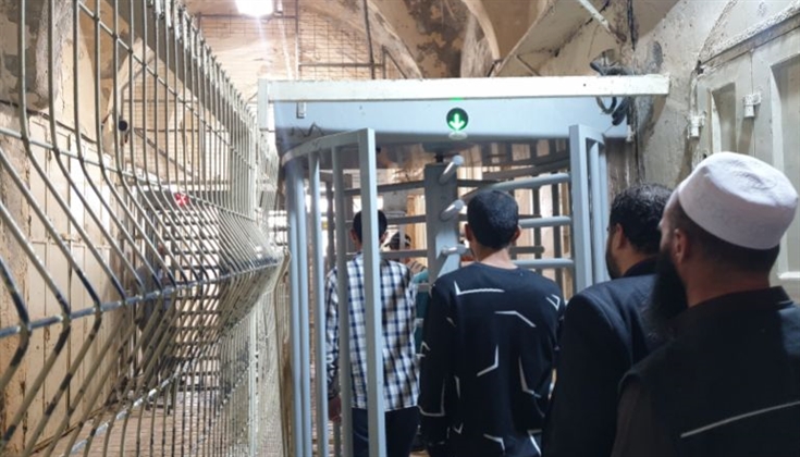 بهذه القيود يخنق الاحتلال فلسطينيي الضفة