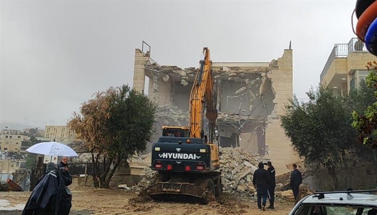 الاحتلال هدّم 102 منزلًا ومنشأة بالضفة والقدس خلال 3 أشهر